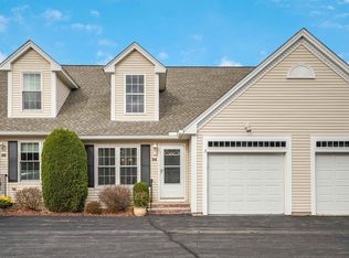 24 Pleasant St, Windham, NH 03087