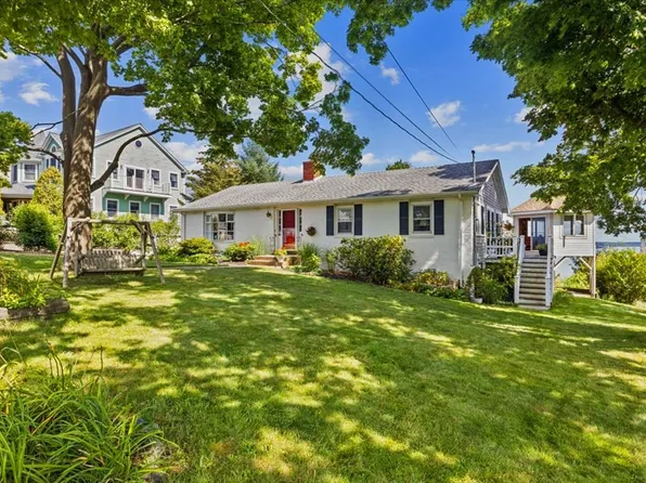 45 Andrew Ave, Hull, MA 02045