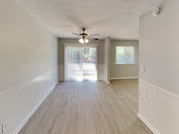 3rd image of 4751 Jamerson Forest Cir