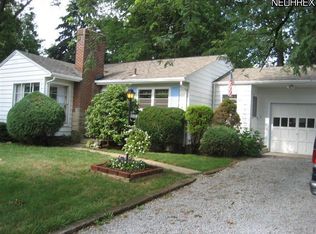 1315 Castlewood Ave SW, North Canton, OH 44720