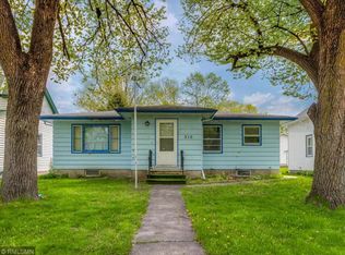 516 River St N, Delano, MN 55328