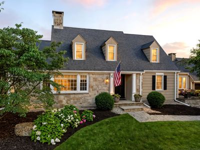 92 Hunter Drive, West Hartford, CT, 06107
