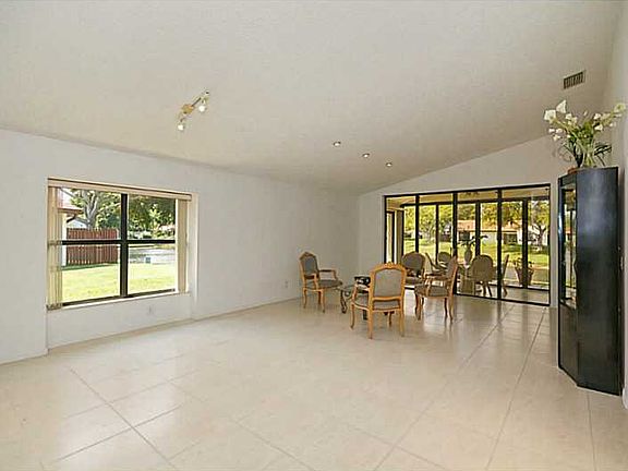 3rd image of 10645 Skyflower Way