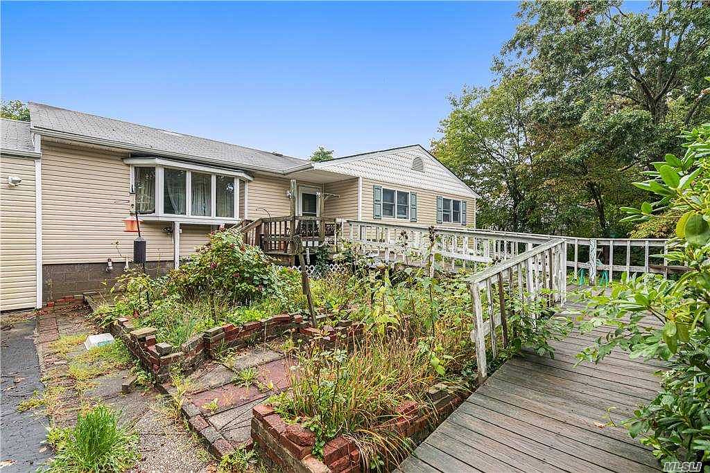 136 Grandview Ln, Smithtown, NY 11787 Zillow