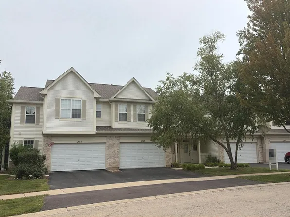 2069 Sunrise Cir, Aurora, IL 60503