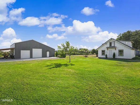 230 Potter Rd, Tieton, WA 98947