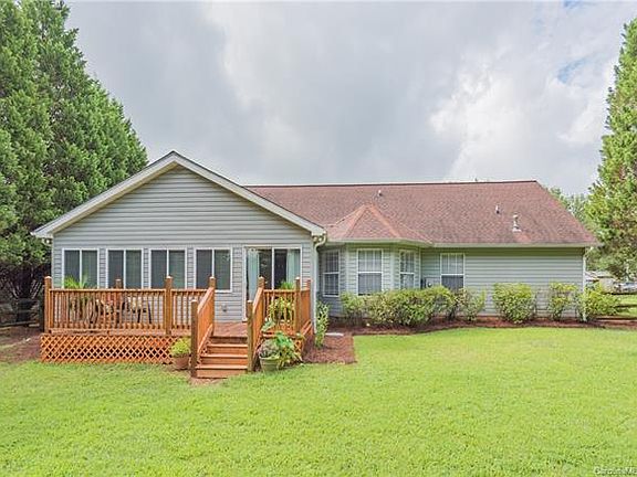 2nd image of 105 Brookshire Dr