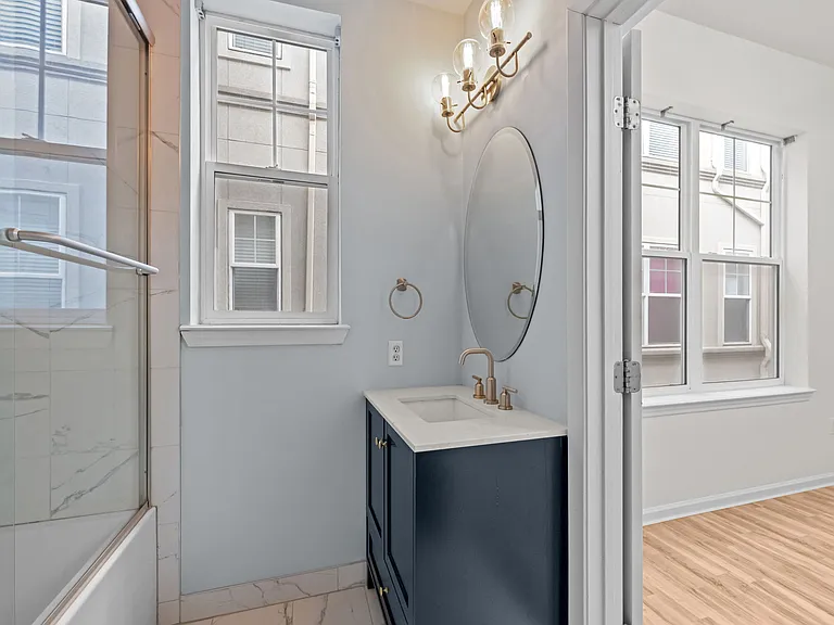 1489 Steele St #201 — Photo 24