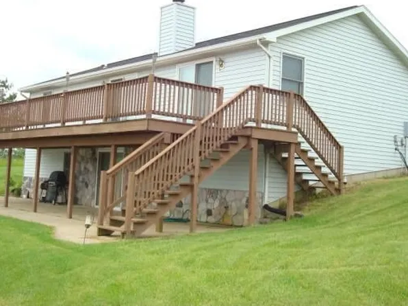 14703 Lakeshore Dr, Camden, MI 49232