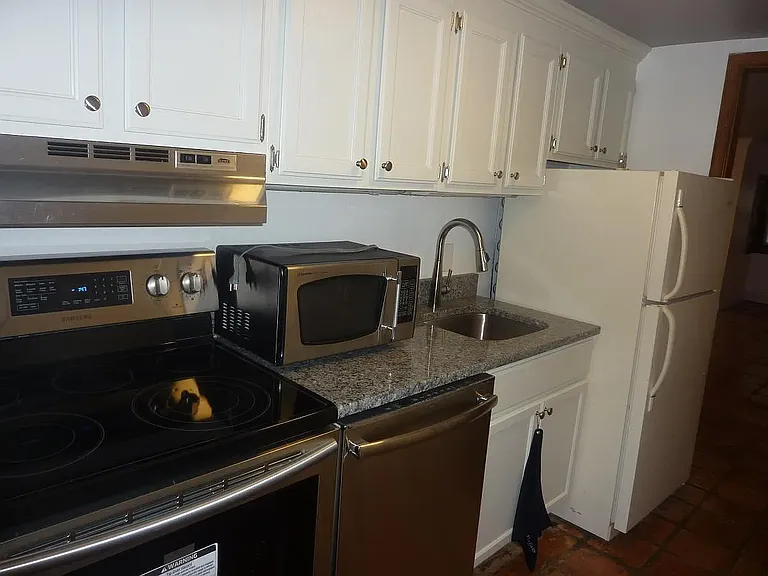913 F St NE #BASEMENT — Photo 5