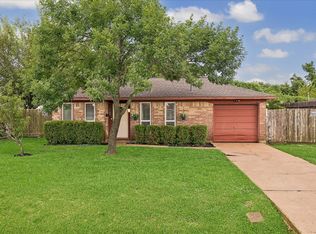 1122 Sunny Dr, Houston, TX 77037
