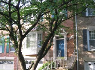6034 Loganwood Dr, Rockville, MD 20852