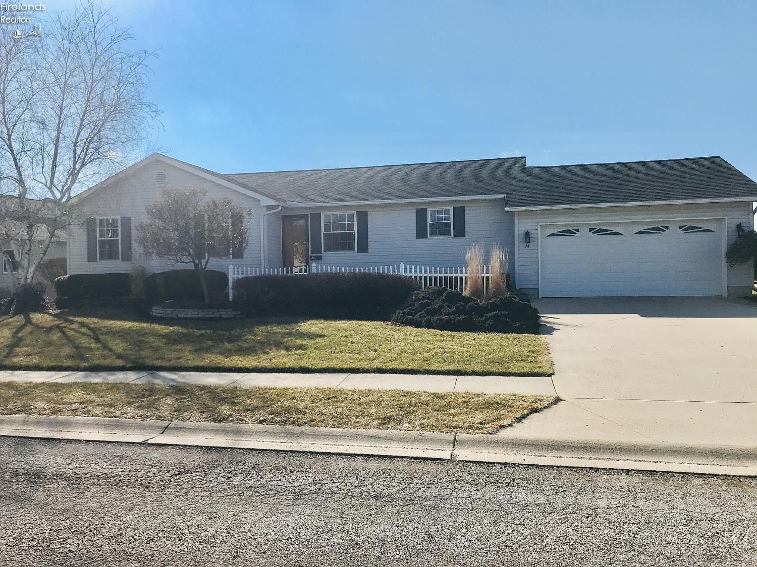 34 Eden St, Tiffin, OH 44883 Zillow