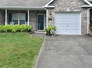 1648 Emerald Pointe Ln, Knoxville, TN 37918