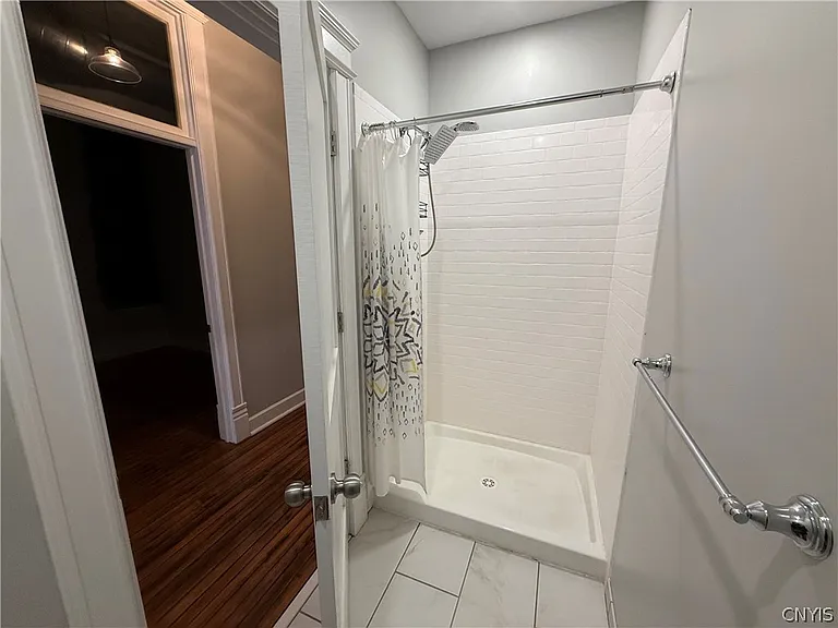 205 E Jefferson St #2B — Photo 13
