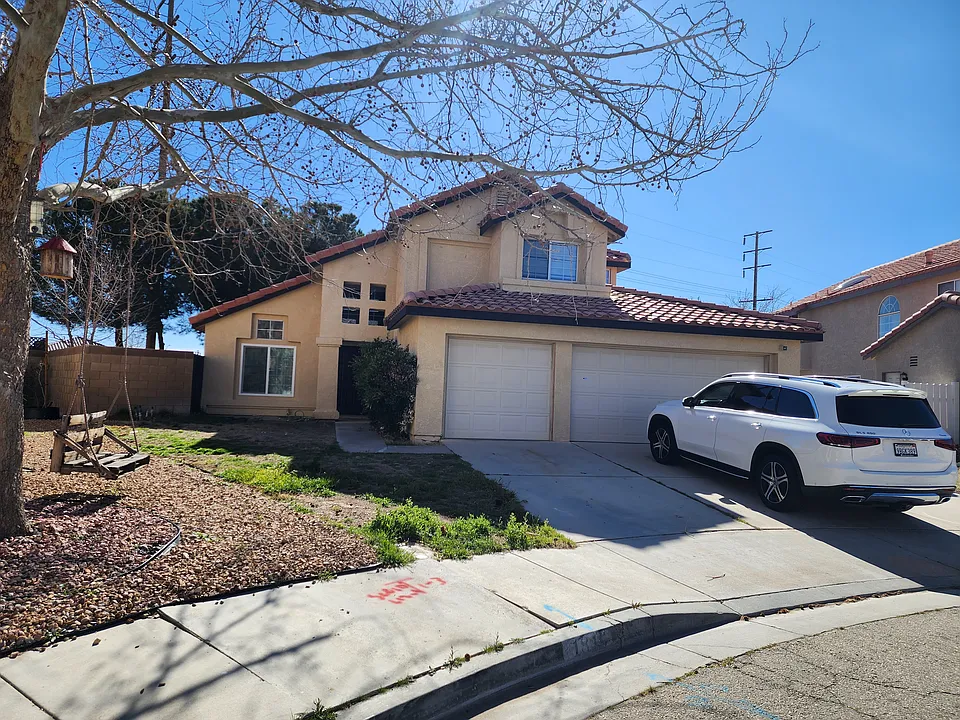 1846 E Milling St