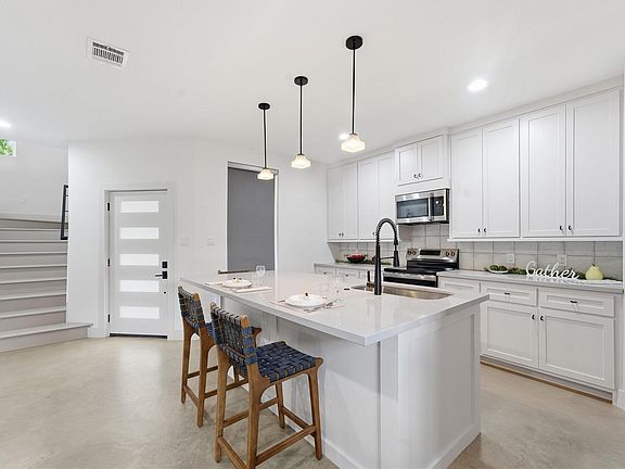 5th image of 12204 Hairston Cir #A