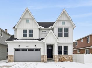 548 S Fairview Ave, Elmhurst, IL