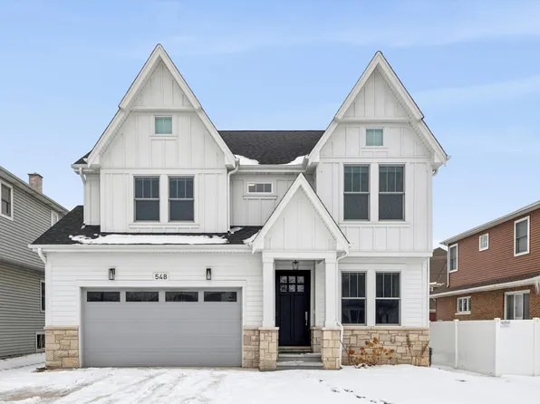 548 S Fairview Ave, Elmhurst, IL 60126