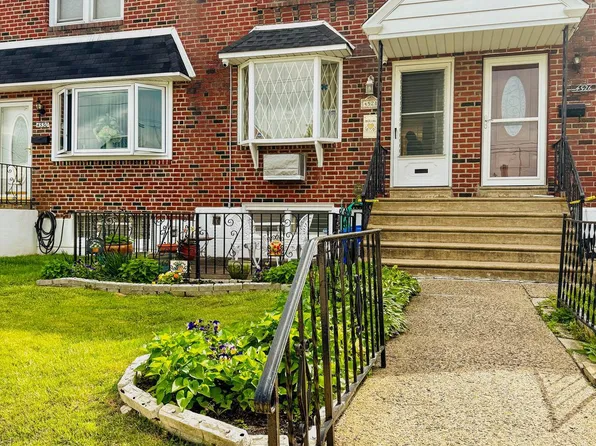 4528 Strahle St, Philadelphia, PA 19136