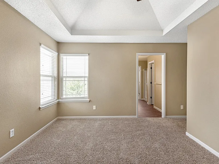 Bennington Park Townhomes — Photo 96