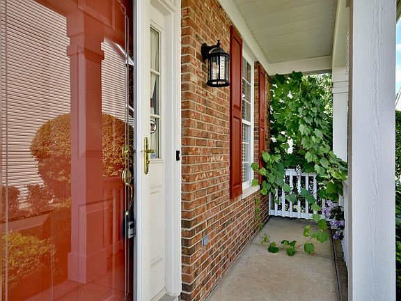 4th image of 410 Nelson Dr