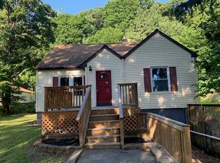 60 Buckingham Ave, Poughkeepsie, NY 12601