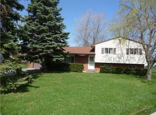 114 Buckley Pl, Henrietta, NY 14467