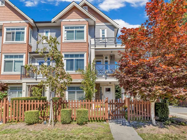 12091 70th Ave #7, Surrey, BC V3W 1A6