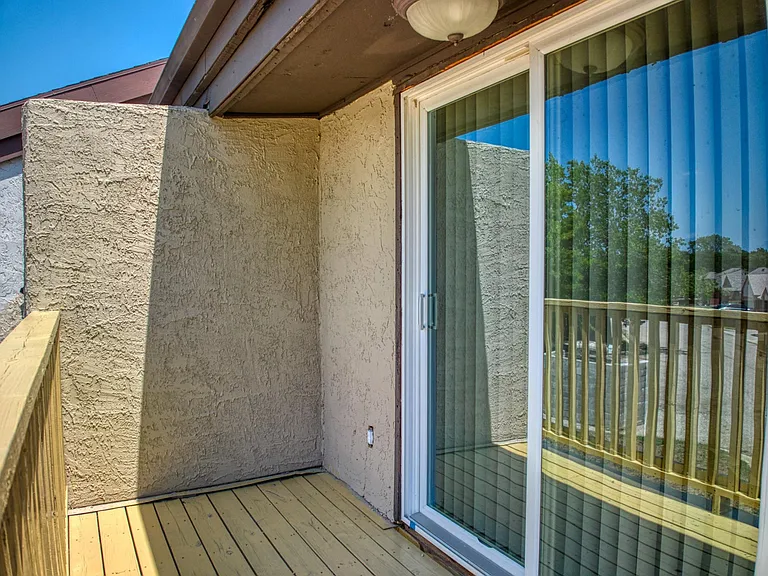707 Harbour Town Dr #1 — Photo 39