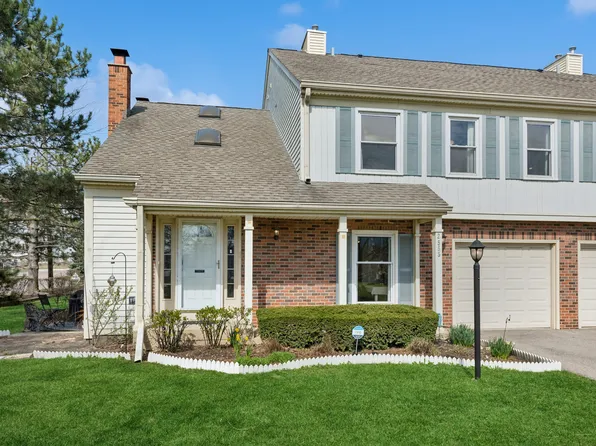 2555 College Hill Cir, Schaumburg, IL 60173
