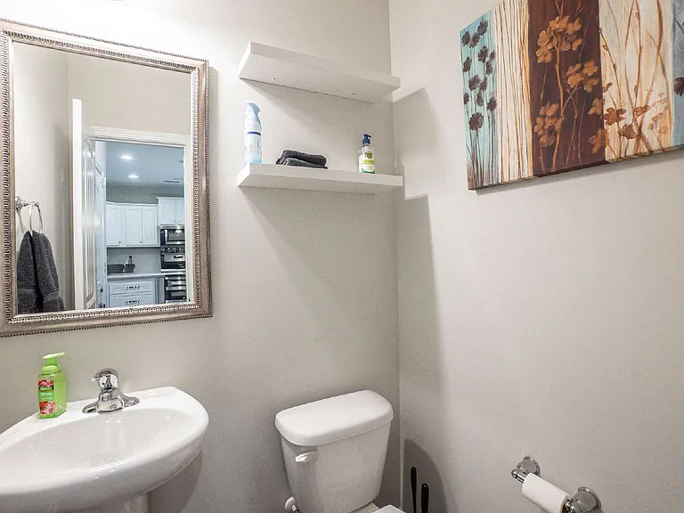 30 Ellis Cir — Photo 20