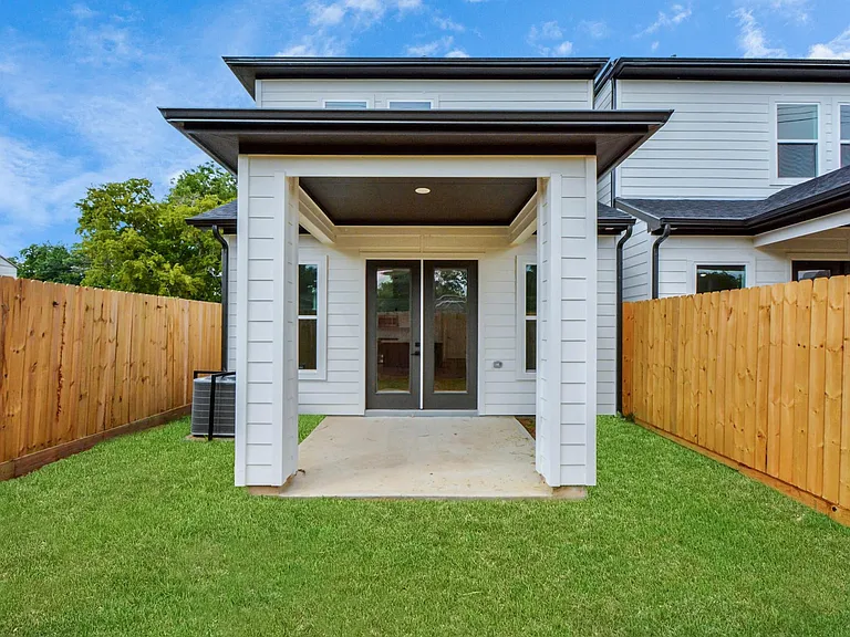 5516 Hardy St — Photo 28