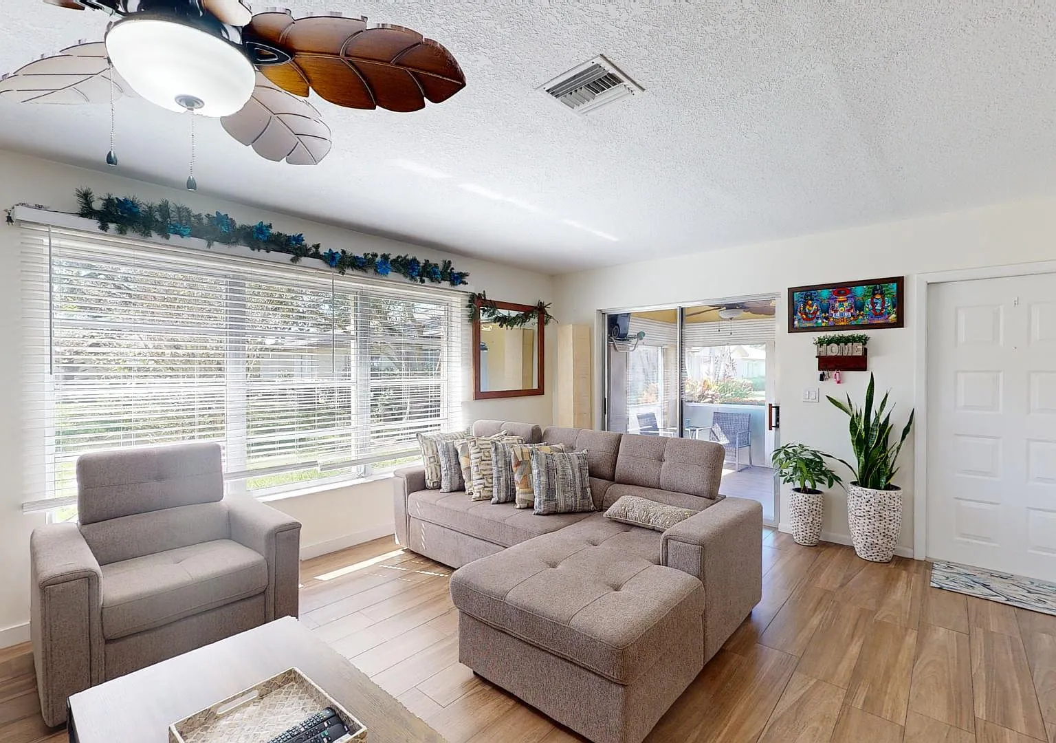 2 bed, 1175 sqft, $2,300 — Photo 1