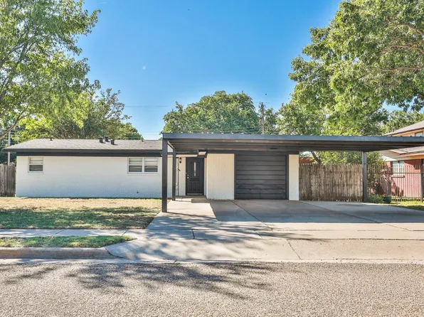 1208 9th St, Shallowater, TX 79363