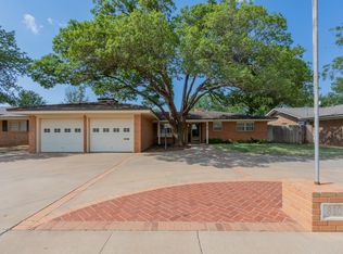810 8th St, Wolfforth, TX 79382