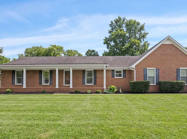 811 Banner Dr, Murfreesboro, TN 37129