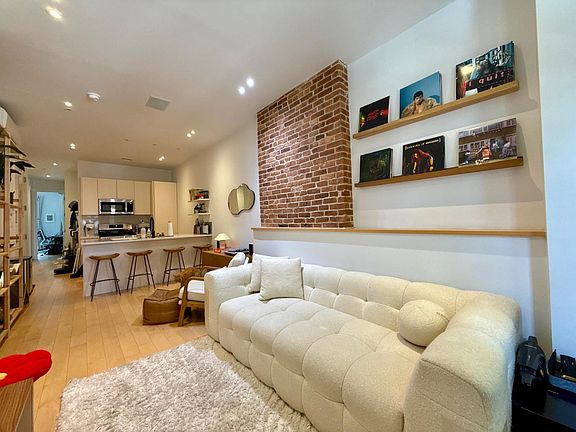 3rd image of 630 Bergen St APT 2