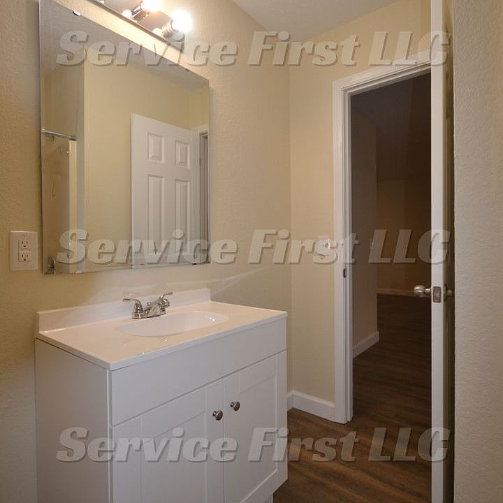 Bearcat Apartment 227 W South St Bolivar, MO Zillow