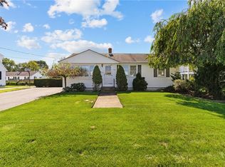 12 Meriline St, Johnston, RI 02919