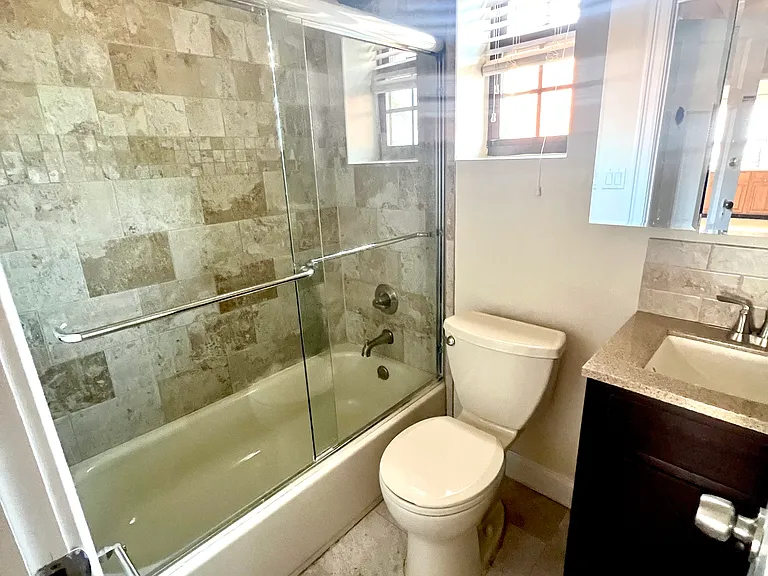 35-01 191st St #2P — Photo 4