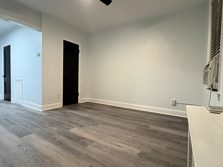 165 35th St NE — Photo 8