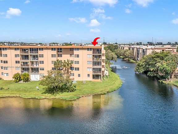 4th image of 8895 Fontainebleau Blvd APT 508