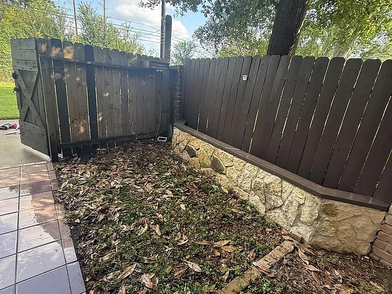 5329 Pinewilde Dr — Photo 8