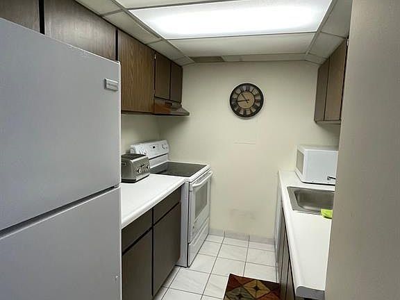 3rd image of 22700 Garrison St APT 1004