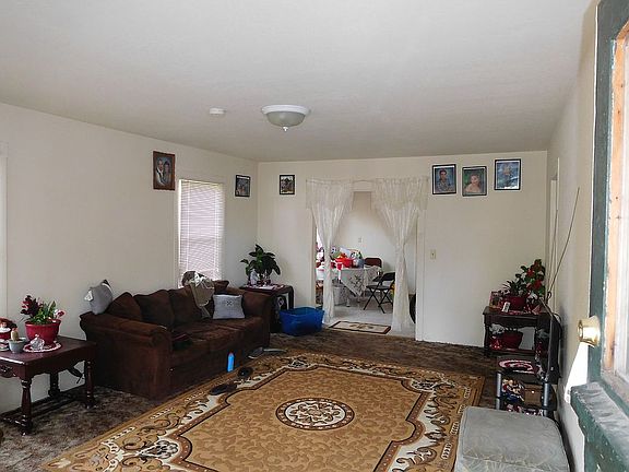 3rd image of 707 N 15th Ave