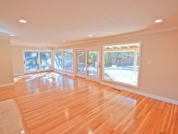 4th image of 2260 Sierra Ventura Dr