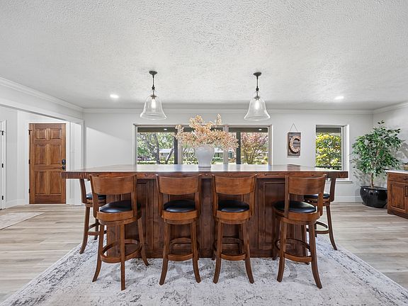 4th image of 5 Haynes Cir