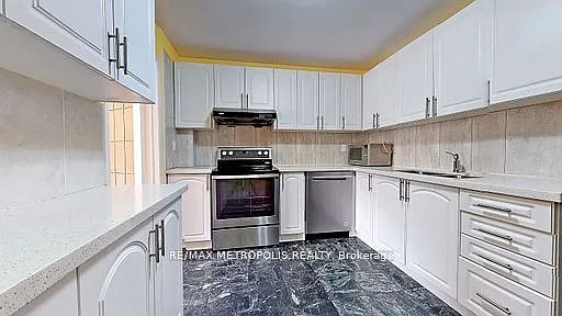 2051 Bridletowne Cir #12 — Photo 15