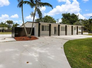 8501 SW 142nd St #1, Miami, FL 33158